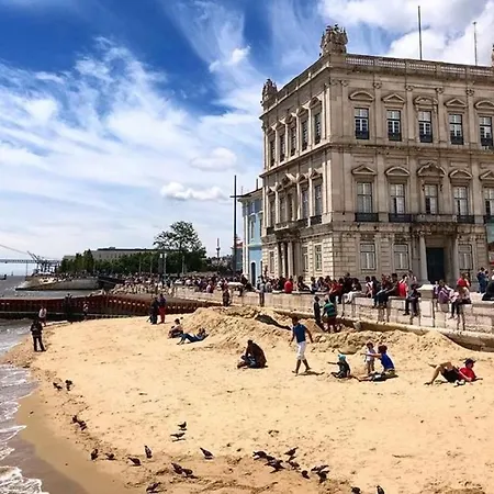 Downtown Flat With Design And Comfort At Downtown, 3rd-floor No Lift Daire Lisboa