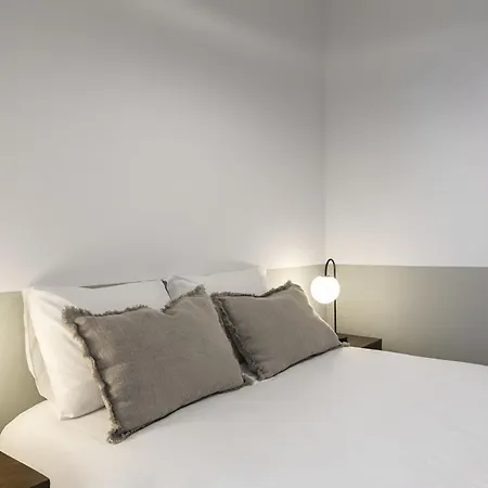 Apartamento Downtown Flat With Design And Comfort At Downtown, 3rd-floor No Lift