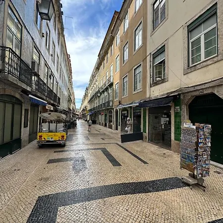 Downtown Flat With Design And Comfort At Downtown, 3rd-floor No Lift Appartamento Lisbona
