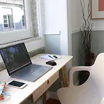Διαμέρισμα Downtown Flat With Design And Comfort At Downtown, 3rd-floor No Lift *